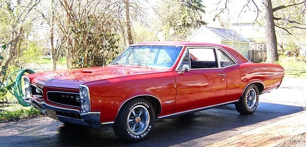 1966 Pontiac GTO - classic muscle car