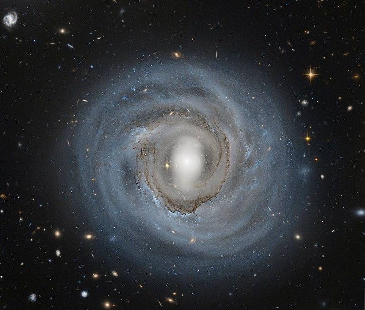 galaxy NGC 4921