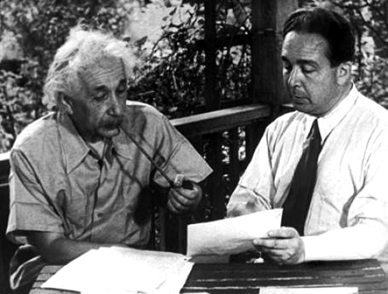 Einstein and Szilard