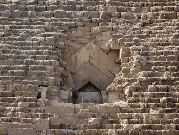 Pyramid of Khufu entrance