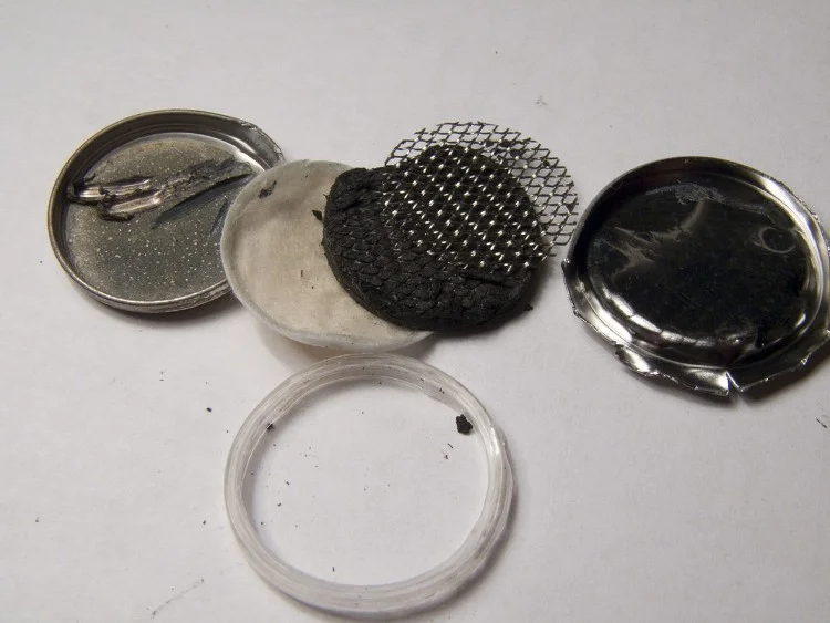 Lithium button cell