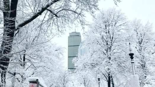 machine generates Electricity From Snowball