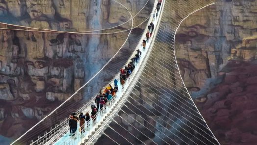 longest bridges in the world - glass